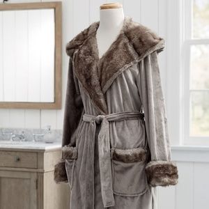 Pottery Barn Gray Alpaca Hooded Bath Robe - NWT